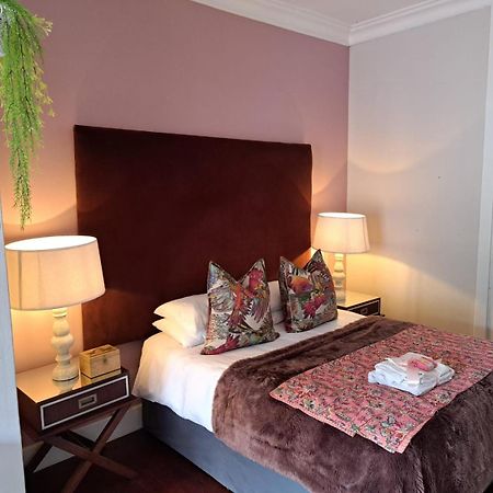 Taunton Manor Hotel Pietermaritzburg Buitenkant foto