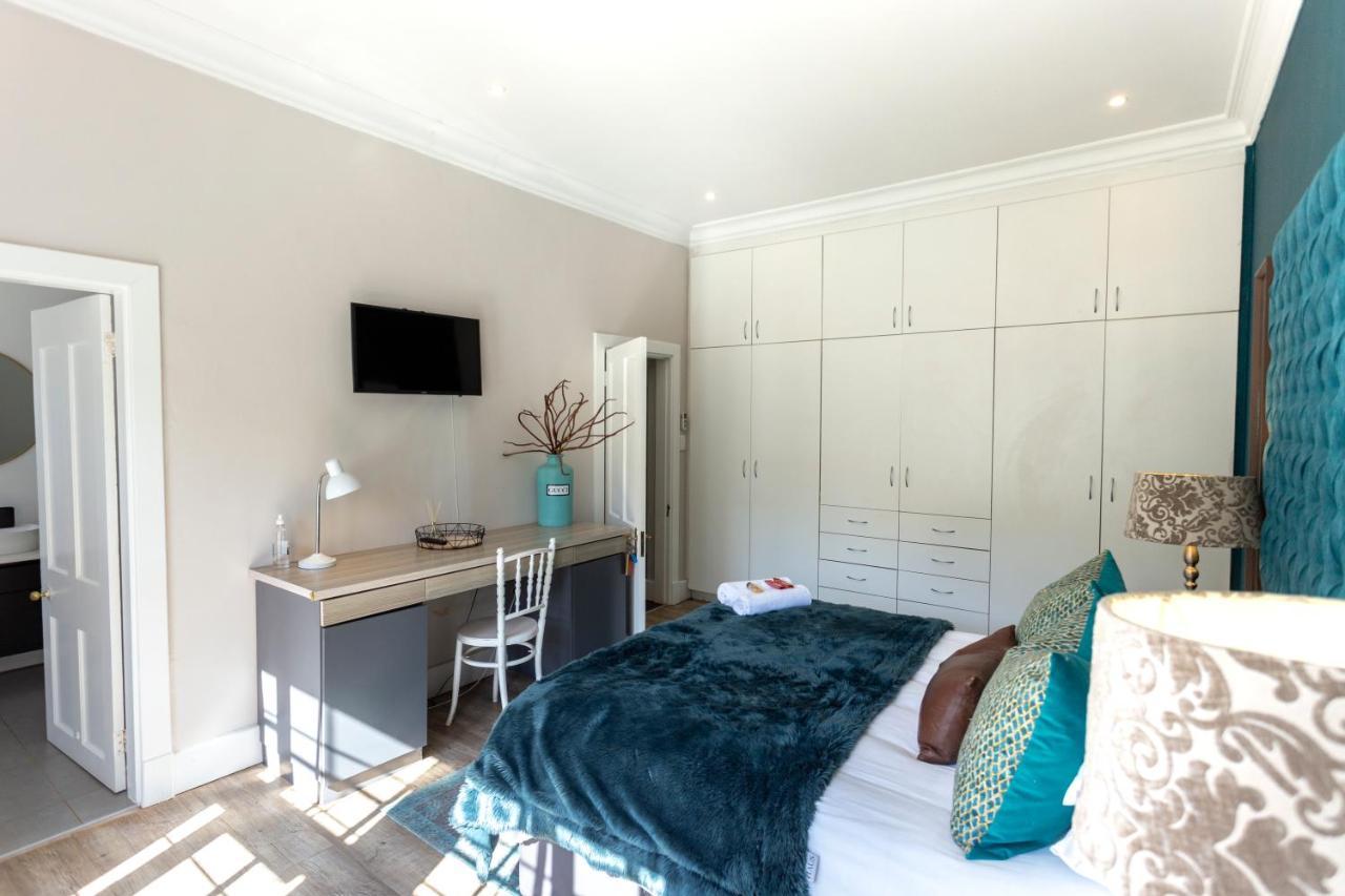 Taunton Manor Hotel Pietermaritzburg Buitenkant foto